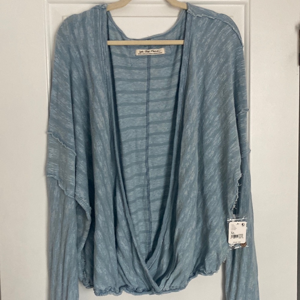 We the free blue cross front top